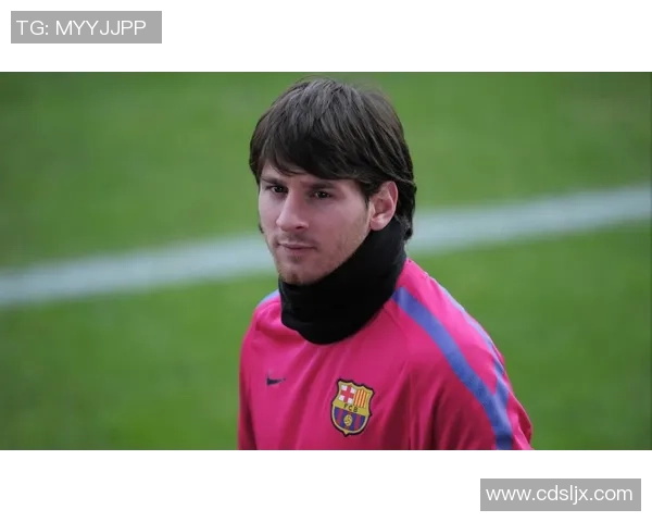 足球巨星壁纸炫酷炸裂感十足,让你领略最强球员的震撼魅力与无敌风采 足球巨星壁纸炫酷炸裂感十足,让你领略最强球员的震撼魅力与无敌风采